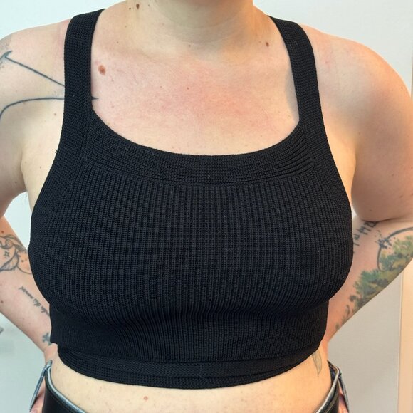 ✨ Wilfred / Aritzia | Open tie back Knit Crop tank top | Size S ✨ - Picture 1 of 9